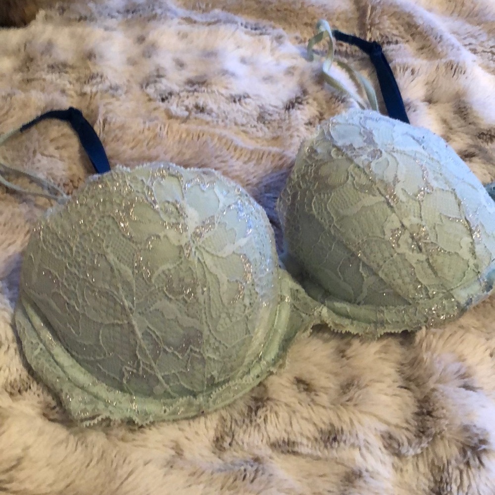 🌹Pink victoria secret push up bra🌹